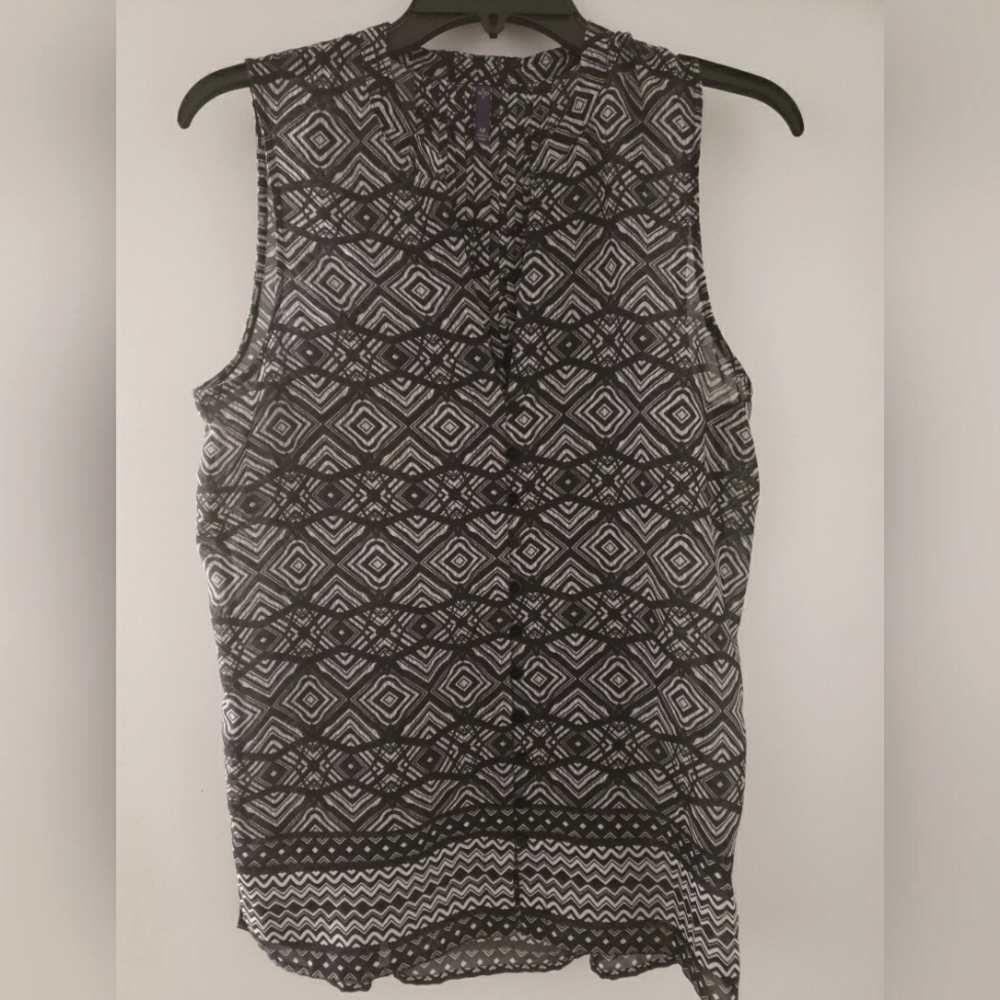 NYDJ Women V Neck Sleeveless Blouse
